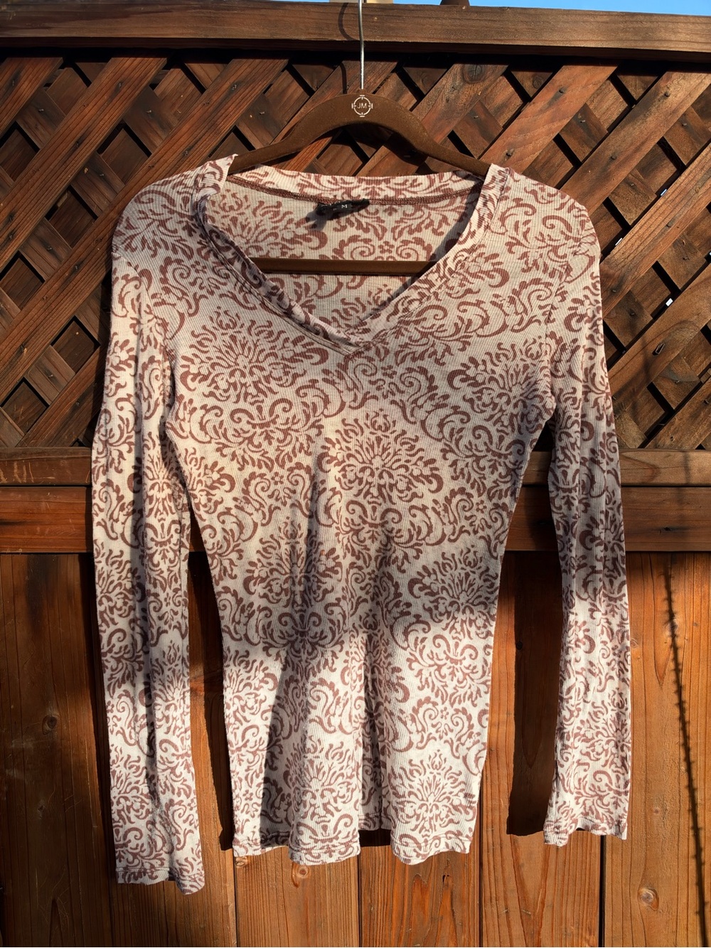 Women's Long-Sleeve V-Neck Printed Top - Cream & Brown